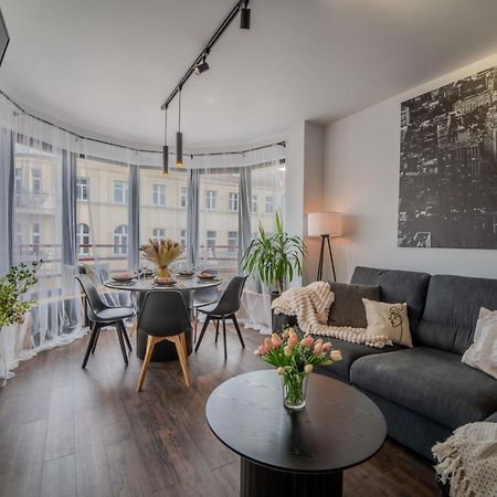 New Large Modern Apartment - City Center - 60M2 - Lift - Parking Wrocław Exteriör bild