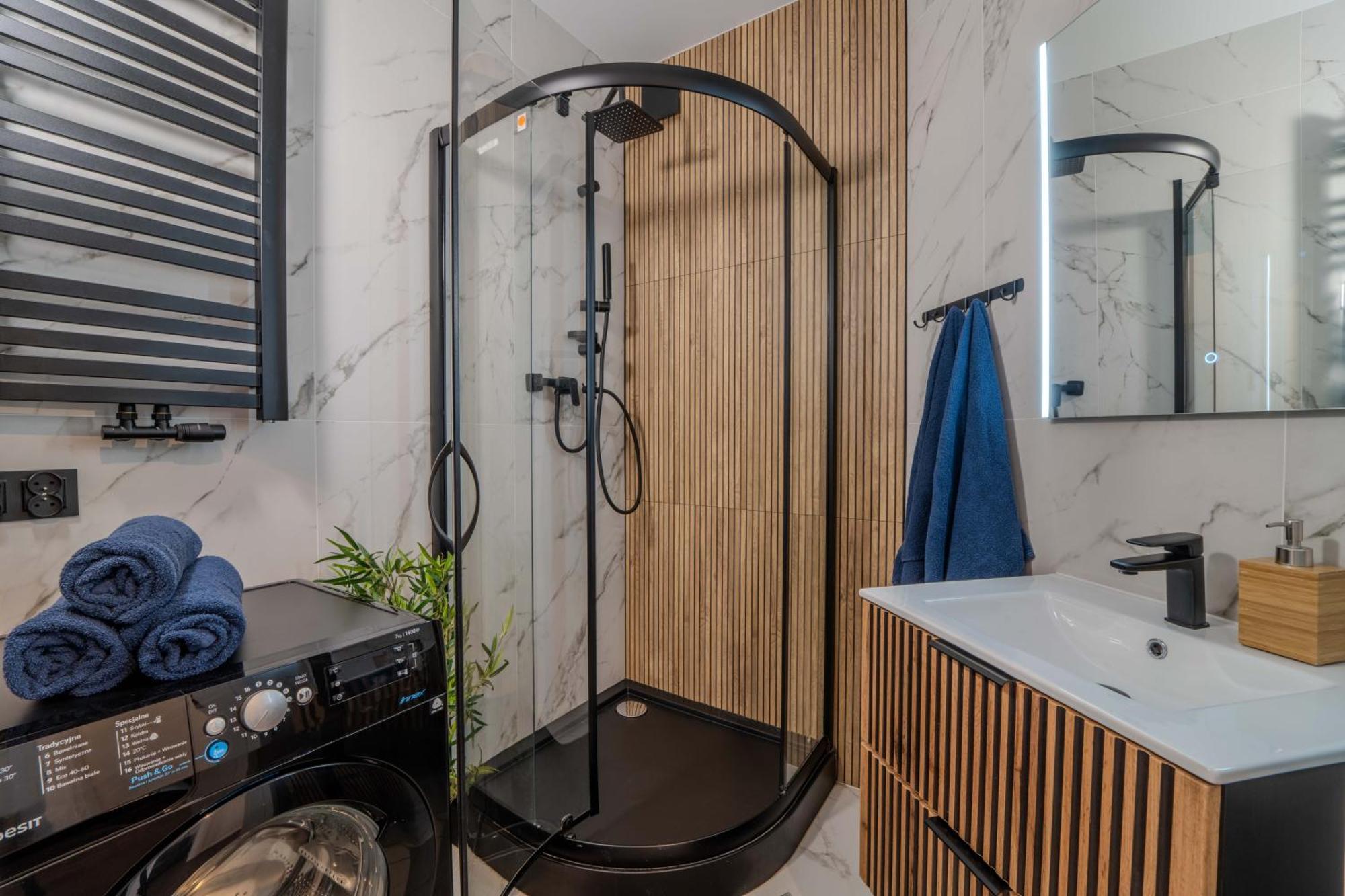 New Large Modern Apartment - City Center - 60M2 - Lift - Parking Wrocław Exteriör bild